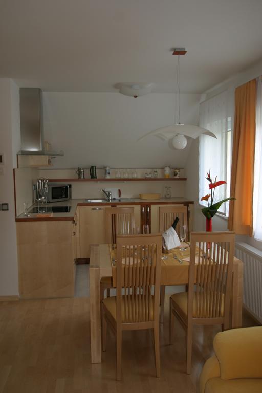 Apartments Veno Lasko Phòng bức ảnh